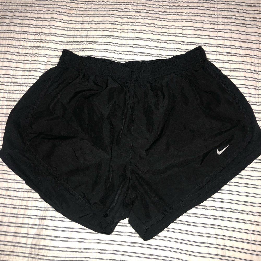 Nike running shorts size XL